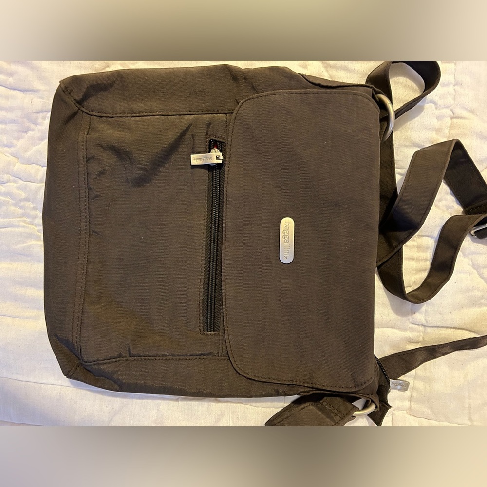 Baggallini Town Bagg, brown